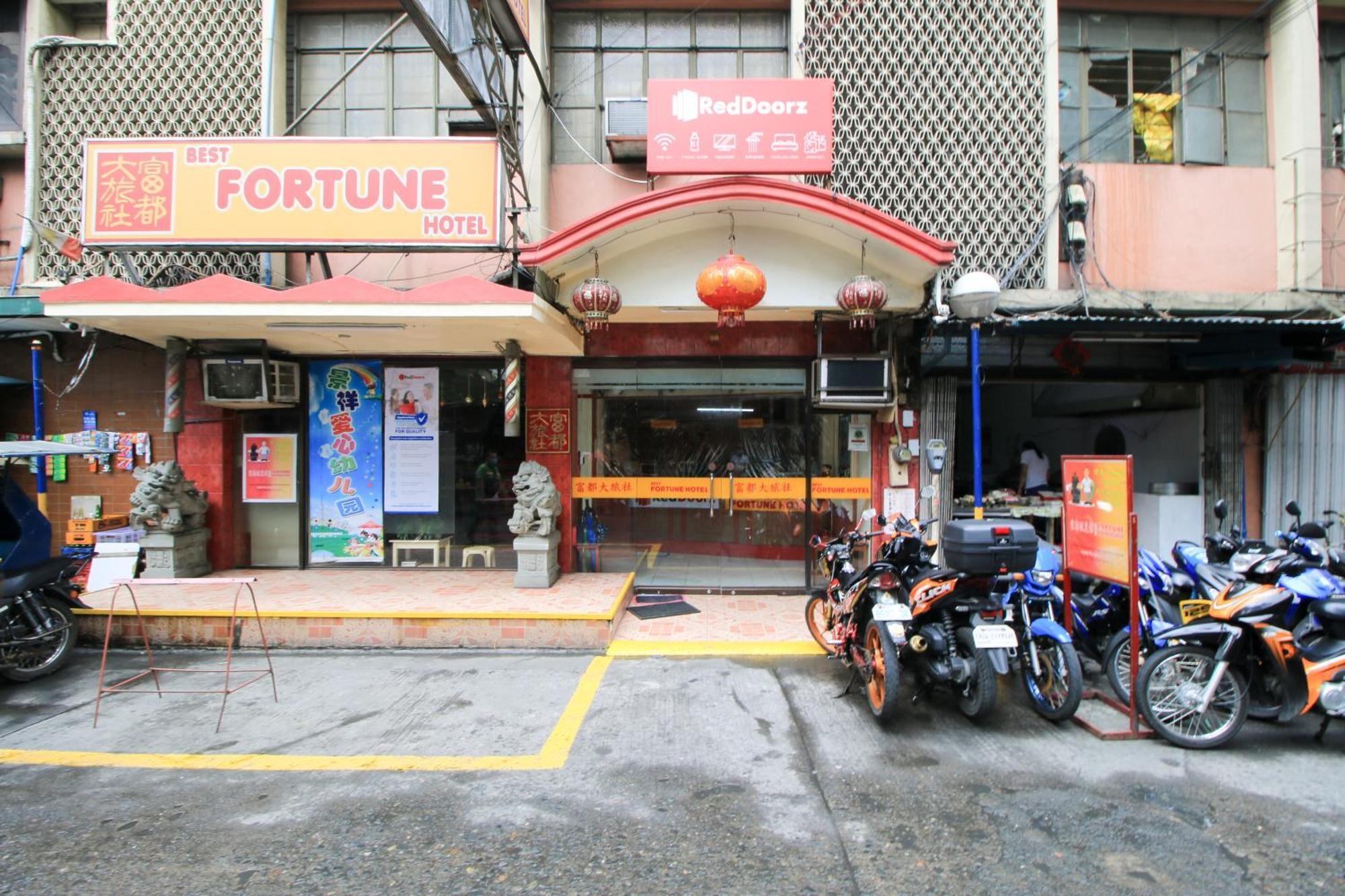 Reddoorz Plus @ Chinatown Binondo Manila Exterior foto
